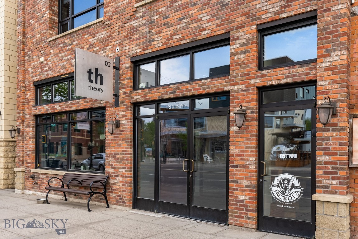 Tracys Additions - Commercial Lease