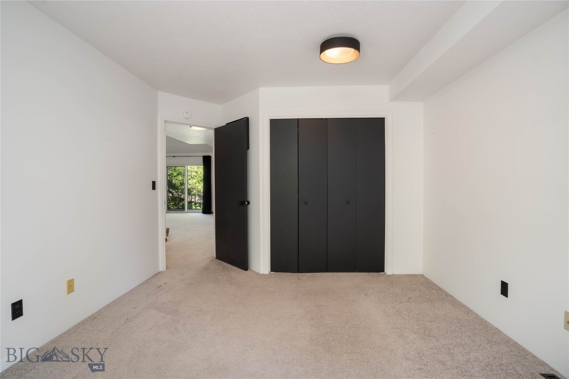 Willow Creek Condo - Residential