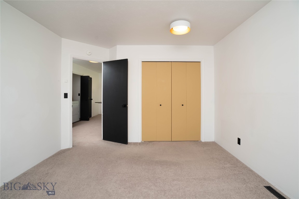 Willow Creek Condo - Residential
