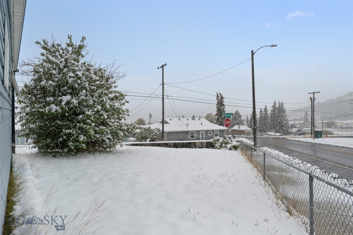 Butte, Montana 59701, United States, 2 Bedrooms Bedrooms, ,1 BathroomBathrooms,Residential,Active,231588