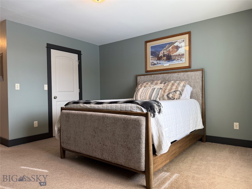 Bozeman, Montana 59718, United States, 2 Bedrooms Bedrooms, ,2 BathroomsBathrooms,Residential,Contingent,77549