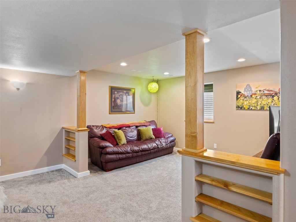 Belgrade, Montana 59714, United States, 3 Bedrooms Bedrooms, ,3 BathroomsBathrooms,Residential,Contingent,42331