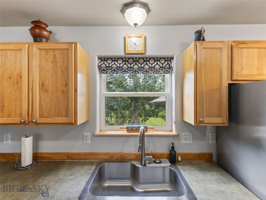 Belgrade, Montana 59714, United States, 3 Bedrooms Bedrooms, ,3 BathroomsBathrooms,Residential,Contingent,42331