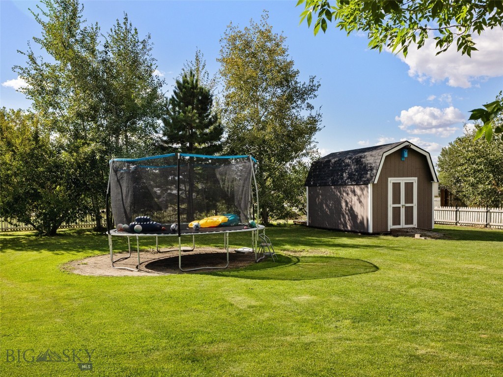 Belgrade, Montana 59714, United States, 3 Bedrooms Bedrooms, ,3 BathroomsBathrooms,Residential,Contingent,42331