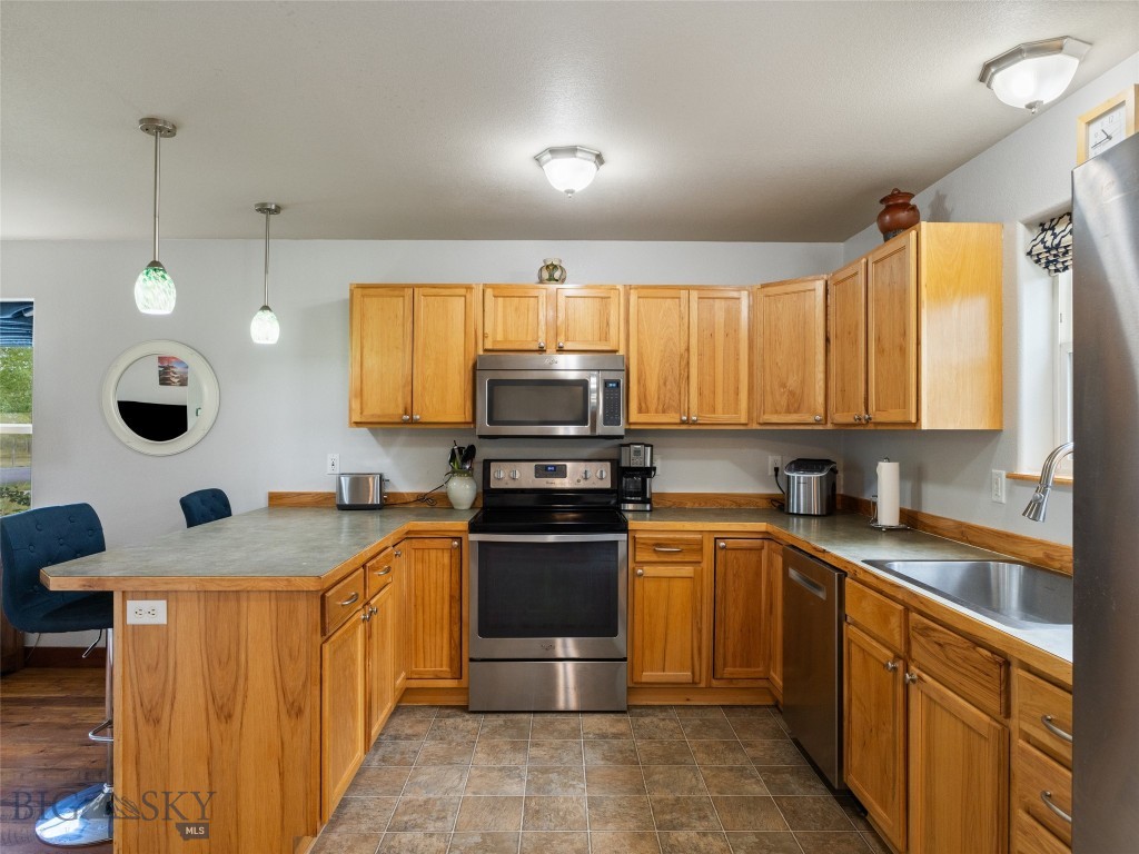 Belgrade, Montana 59714, United States, 3 Bedrooms Bedrooms, ,3 BathroomsBathrooms,Residential,Contingent,42331