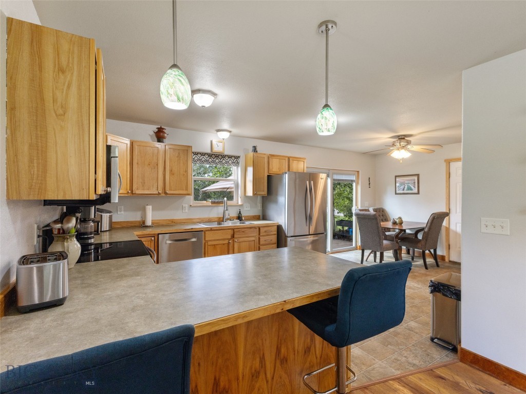 Belgrade, Montana 59714, United States, 3 Bedrooms Bedrooms, ,3 BathroomsBathrooms,Residential,Contingent,42331