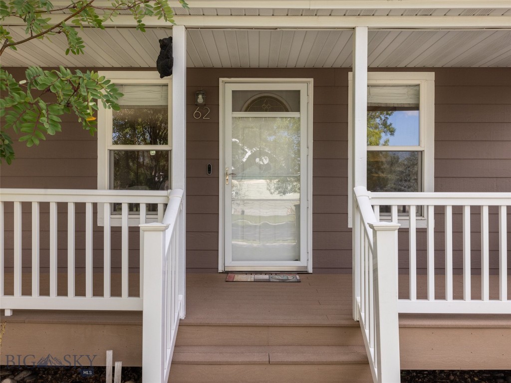 Belgrade, Montana 59714, United States, 3 Bedrooms Bedrooms, ,3 BathroomsBathrooms,Residential,Contingent,42331