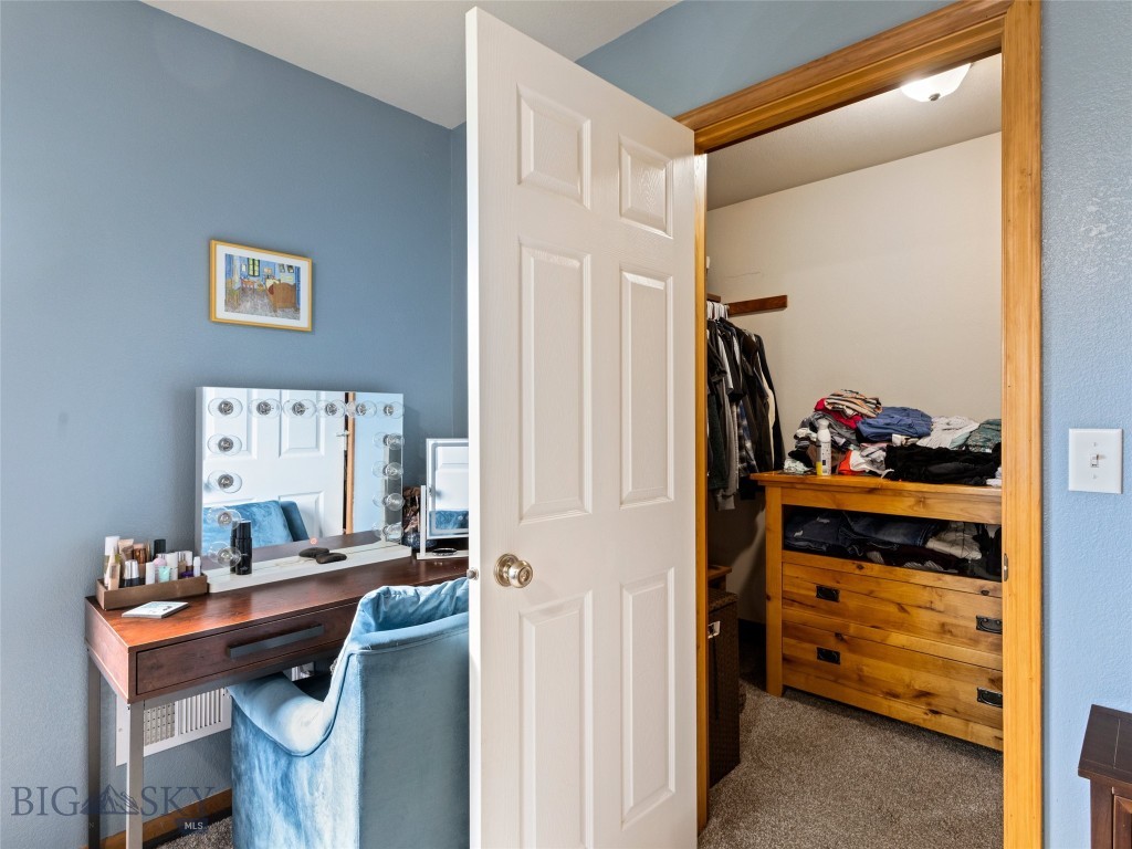 Belgrade, Montana 59714, United States, 3 Bedrooms Bedrooms, ,3 BathroomsBathrooms,Residential,Contingent,42331