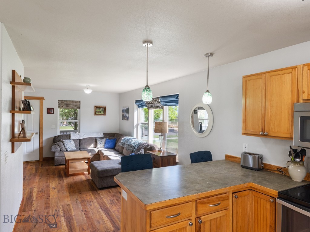 Belgrade, Montana 59714, United States, 3 Bedrooms Bedrooms, ,3 BathroomsBathrooms,Residential,Contingent,42331