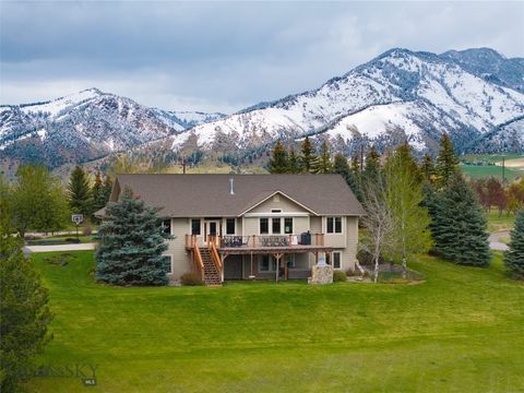 Photo of 25 Summer Ridge Rd, Bozeman, MT 59715 (MLS # 410371)