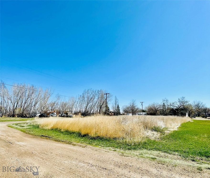 A city parcel in Chinook, Montana is ready for your creative vision! This vacant lot encourages you to bring your innovative home designs or a beautiful modular dwelling to life. Envision a space to park your equipment or outdoor vehicles or craft a duplex for rental income. The possibilities are limitless. Affordable and within reach, your dreams can flourish right here along the Hi-Line where hunting, fishing, and outdoor recreation are all within reach!