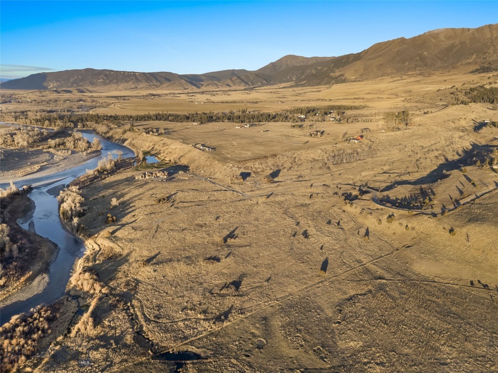 Valley View Acres - Land