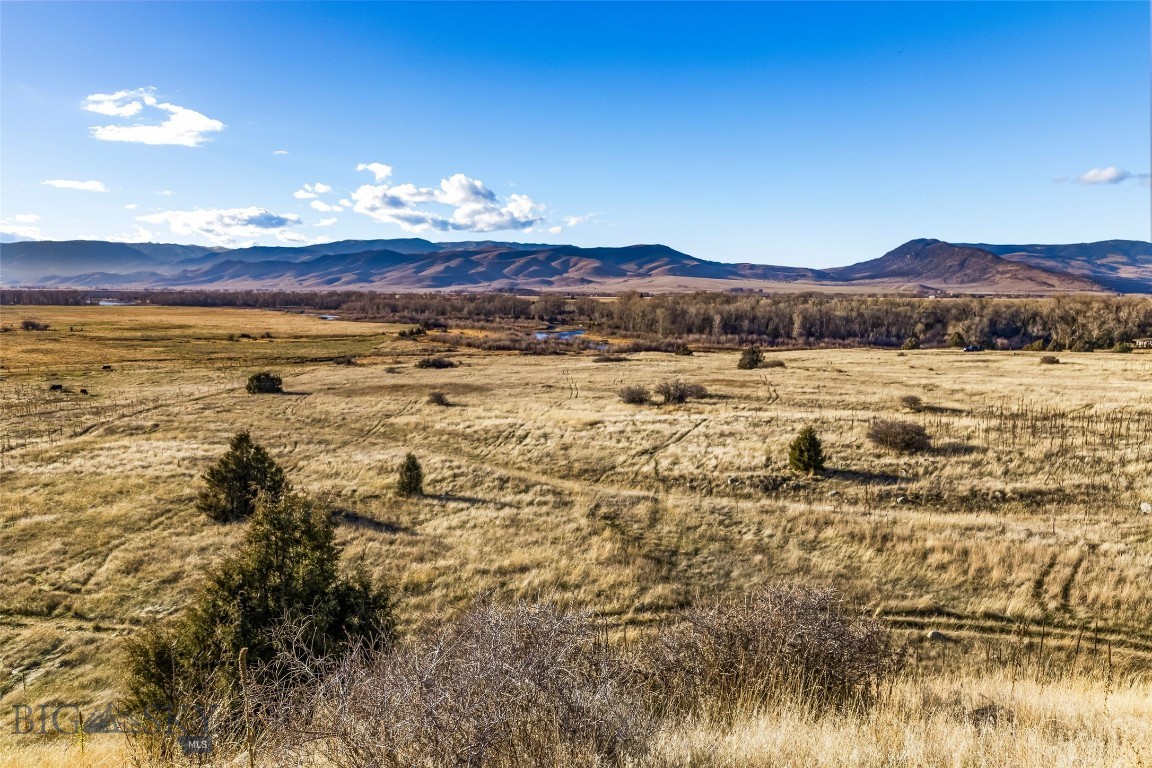 Valley View Acres - Land