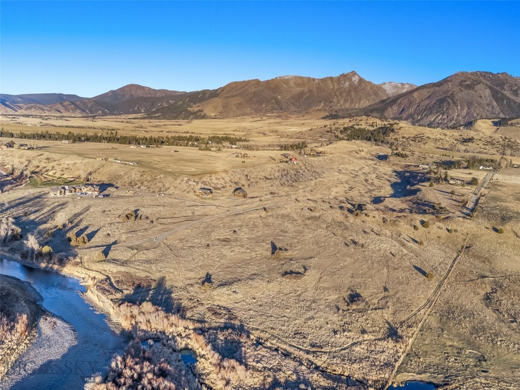 Valley View Acres - Land