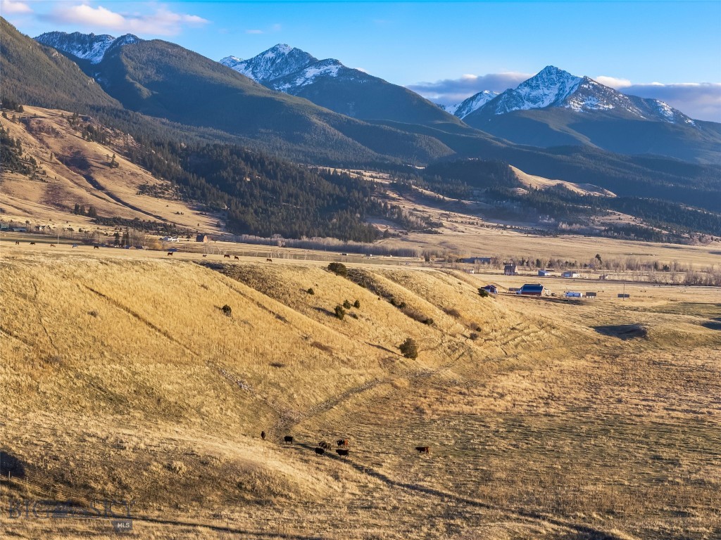 Valley View Acres - Land