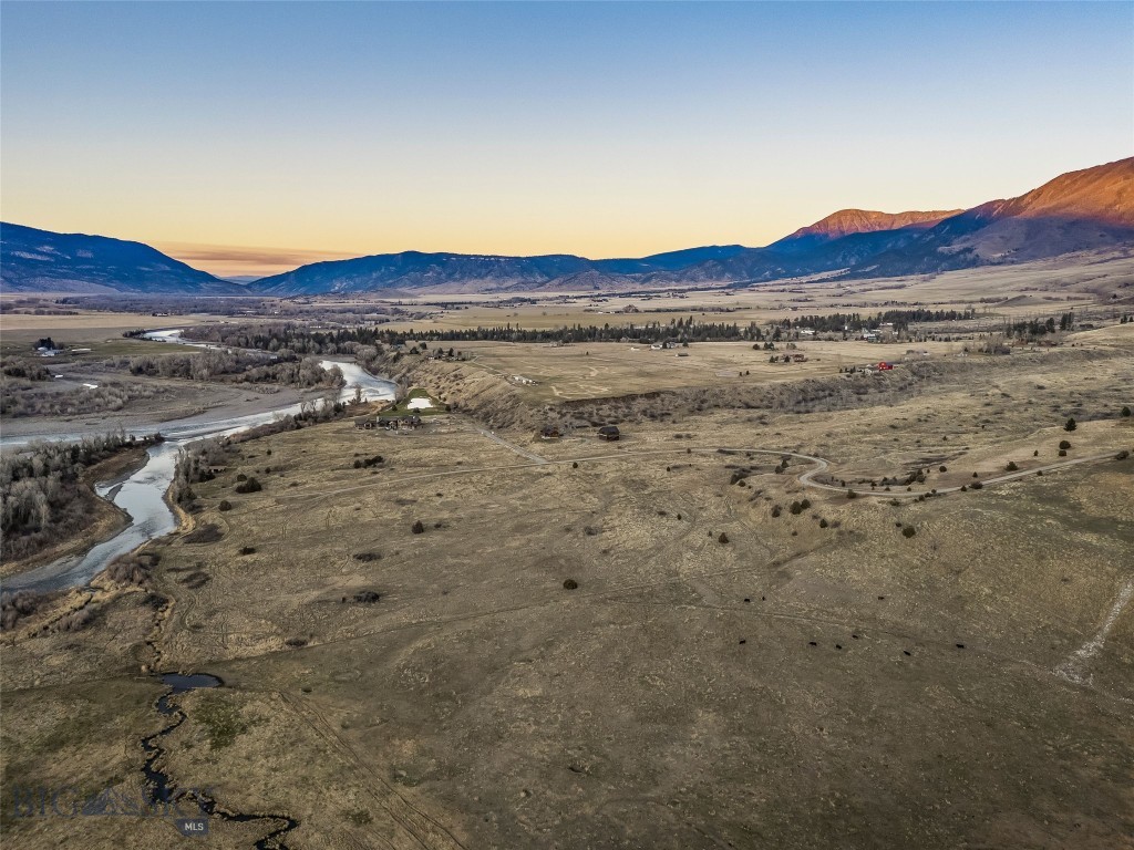 Valley View Acres - Land