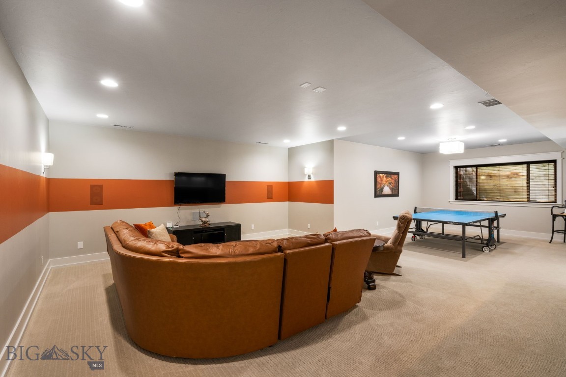 Bozeman, Montana 59715, United States, 5 Bedrooms Bedrooms, ,4 BathroomsBathrooms,Residential,Contingent,53038