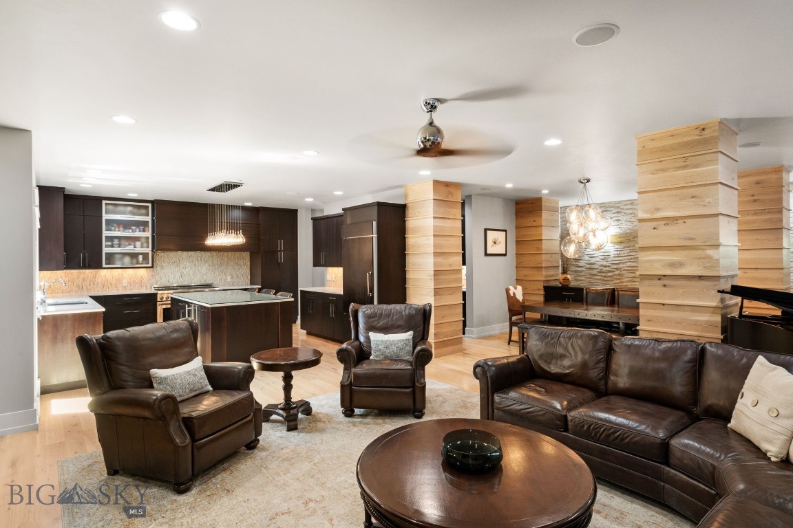 Bozeman, Montana 59715, United States, 5 Bedrooms Bedrooms, ,4 BathroomsBathrooms,Residential,Contingent,53038