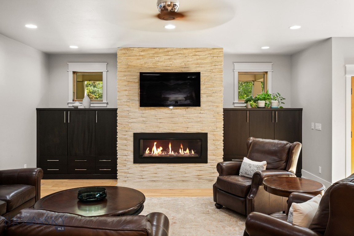 Bozeman, Montana 59715, United States, 5 Bedrooms Bedrooms, ,4 BathroomsBathrooms,Residential,Contingent,53038