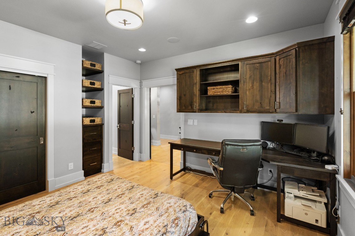 Bozeman, Montana 59715, United States, 5 Bedrooms Bedrooms, ,4 BathroomsBathrooms,Residential,Contingent,53038