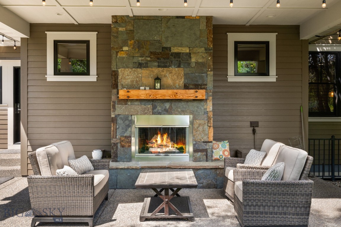 Bozeman, Montana 59715, United States, 5 Bedrooms Bedrooms, ,4 BathroomsBathrooms,Residential,Contingent,53038