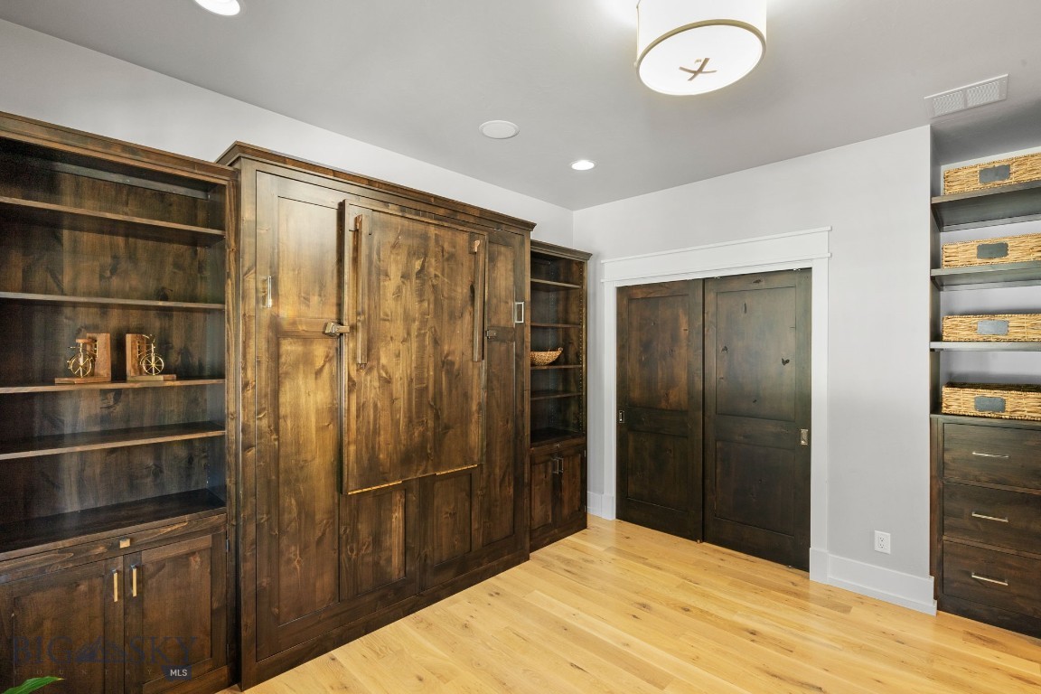 Bozeman, Montana 59715, United States, 5 Bedrooms Bedrooms, ,4 BathroomsBathrooms,Residential,Contingent,53038