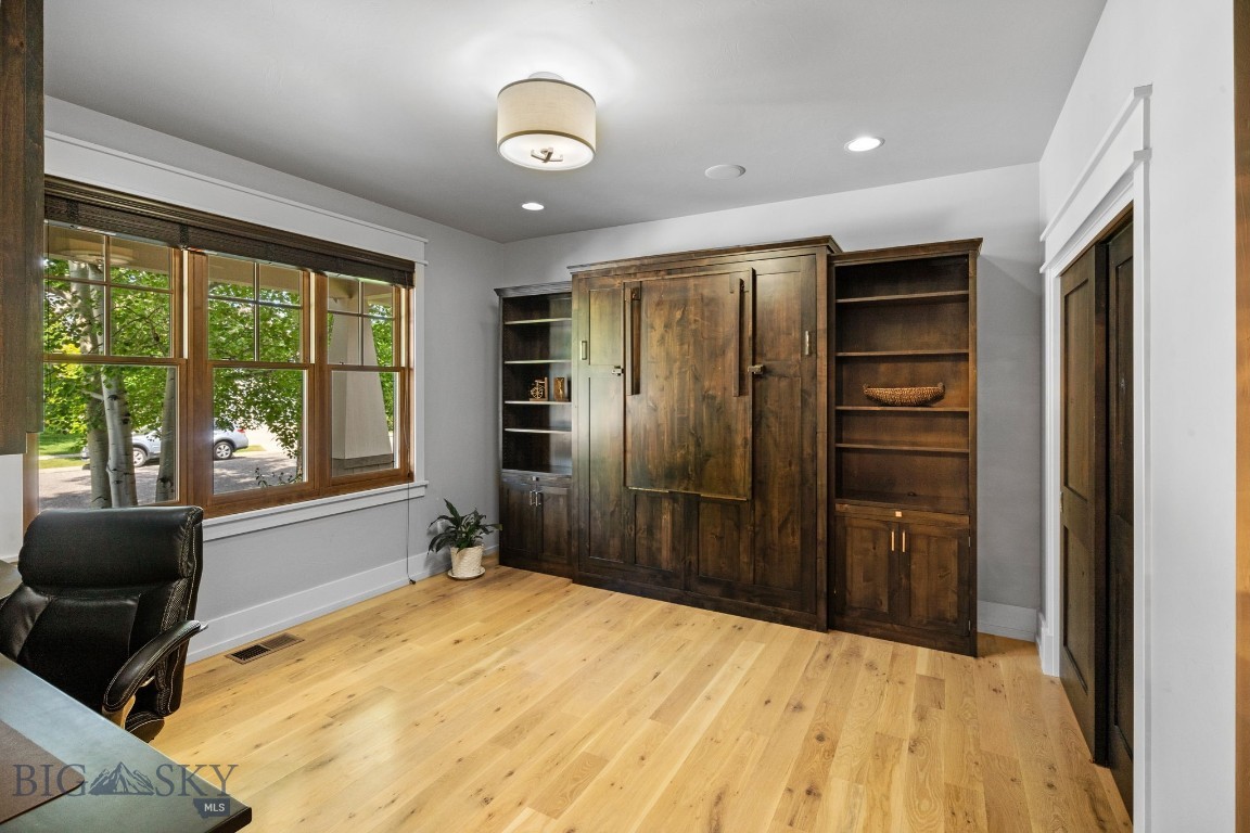 Bozeman, Montana 59715, United States, 5 Bedrooms Bedrooms, ,4 BathroomsBathrooms,Residential,Contingent,53038