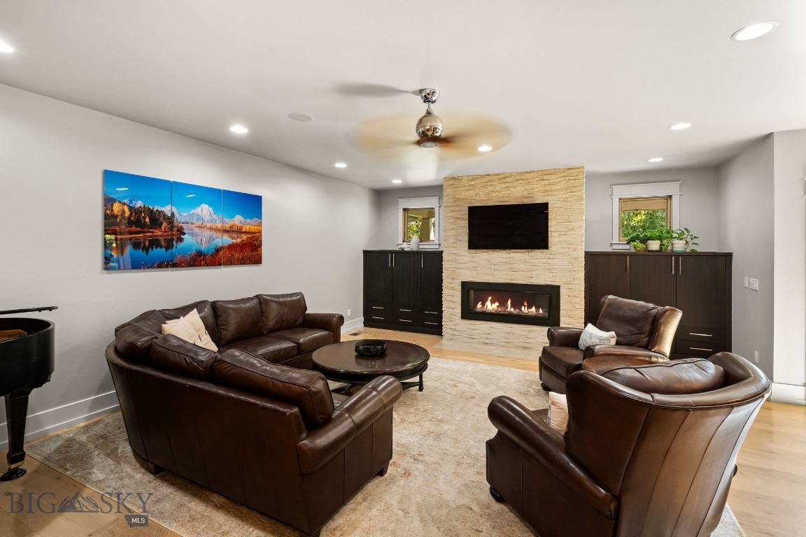 Bozeman, Montana 59715, United States, 5 Bedrooms Bedrooms, ,4 BathroomsBathrooms,Residential,Contingent,53038