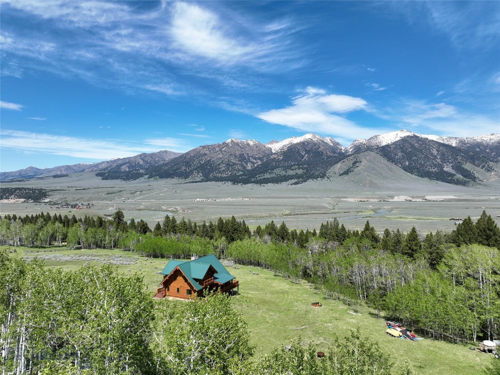 66 Dutchman Trail