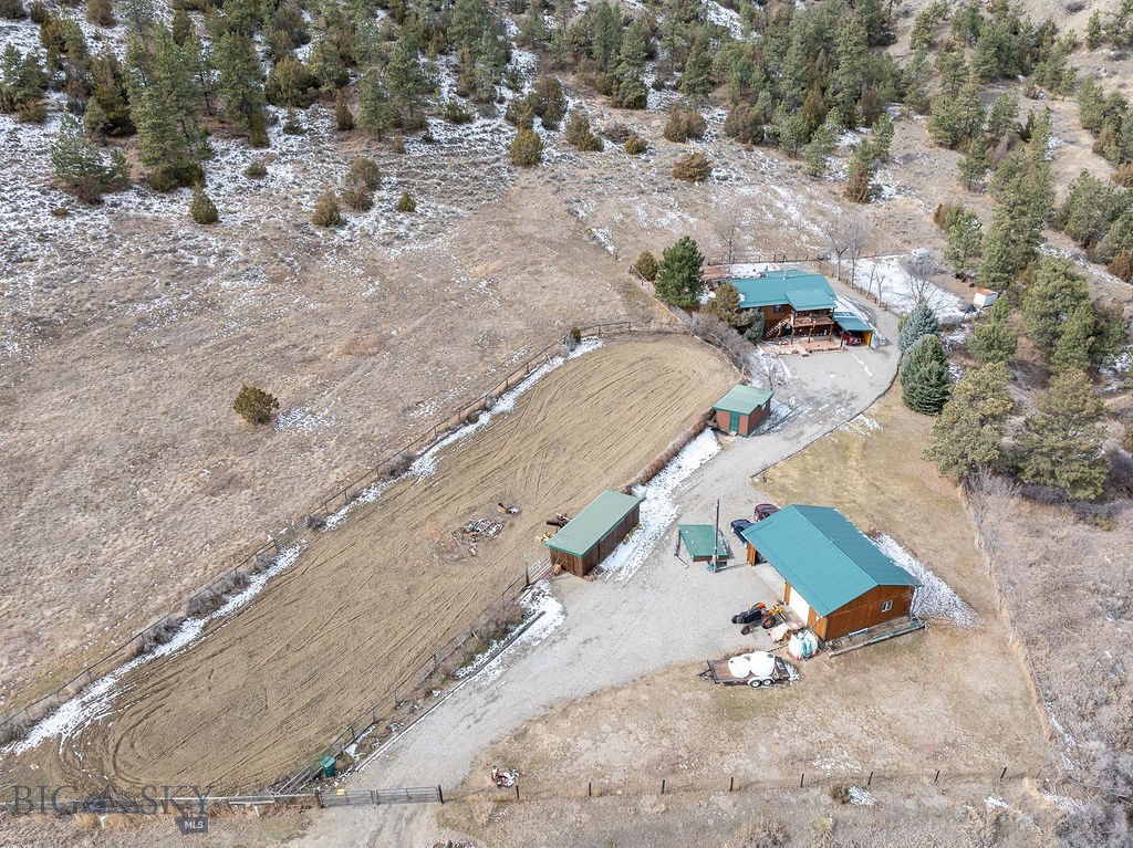 1102 Whispering Pines Drive