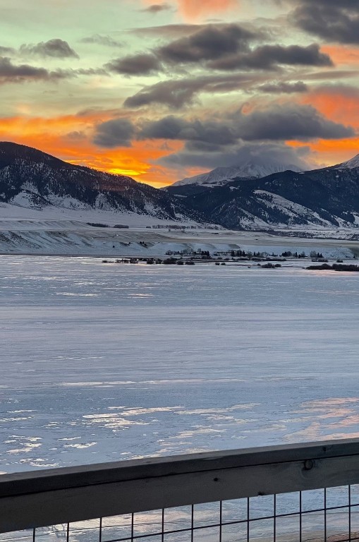 Lake View - Residential