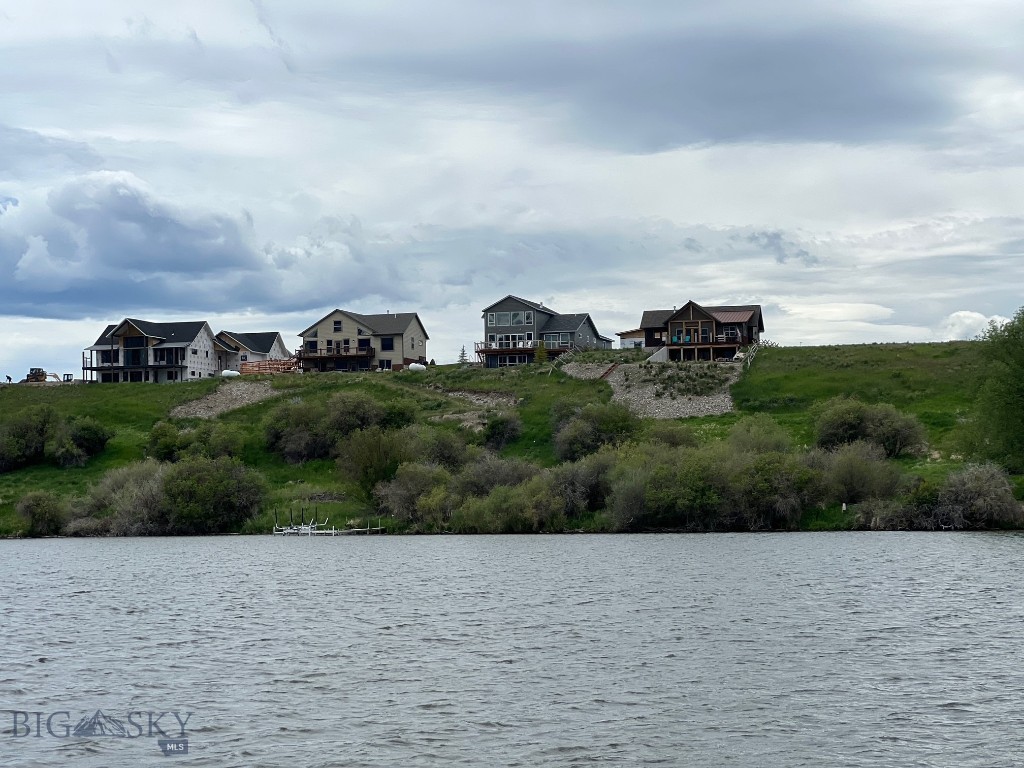 Lake View - Residential