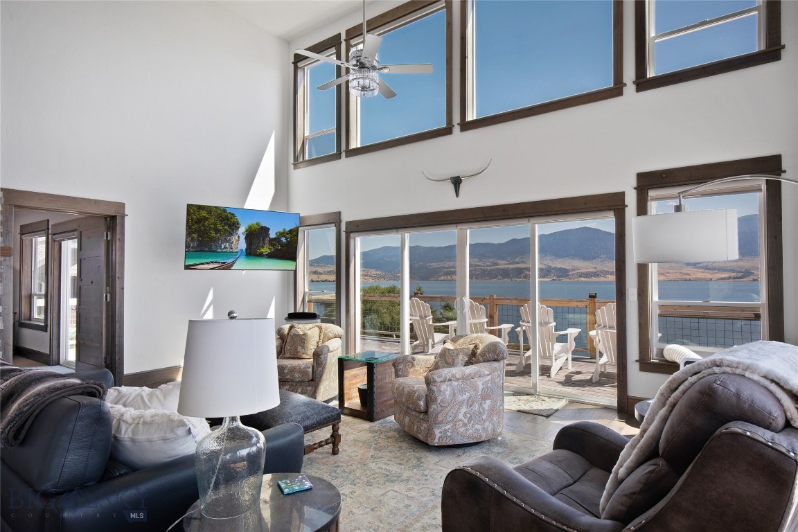 Lake View - Residential