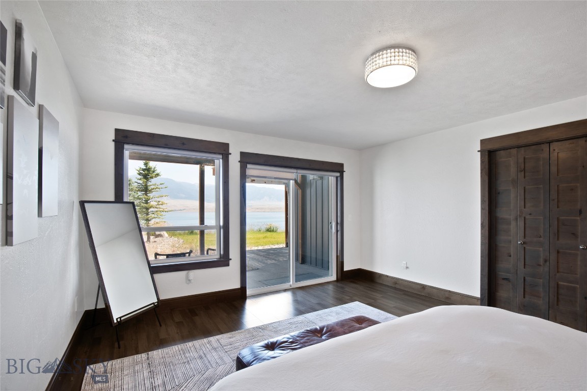 Lake View - Residential