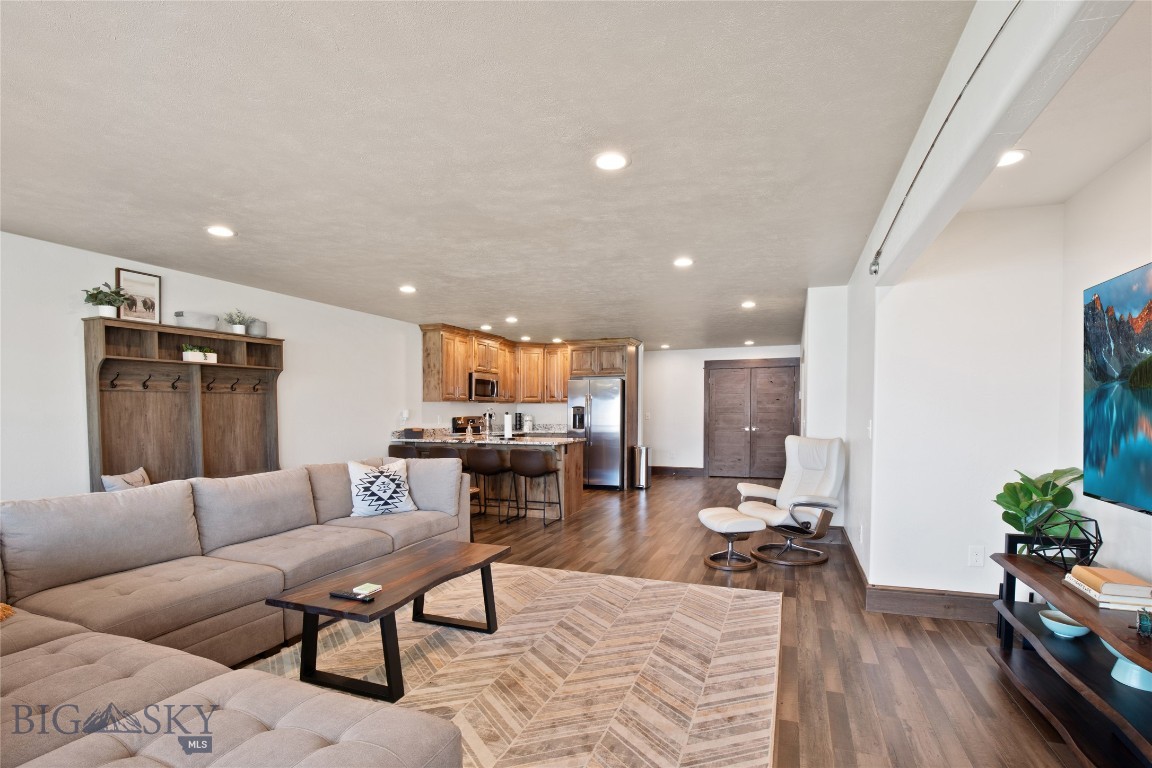 Lake View - Residential