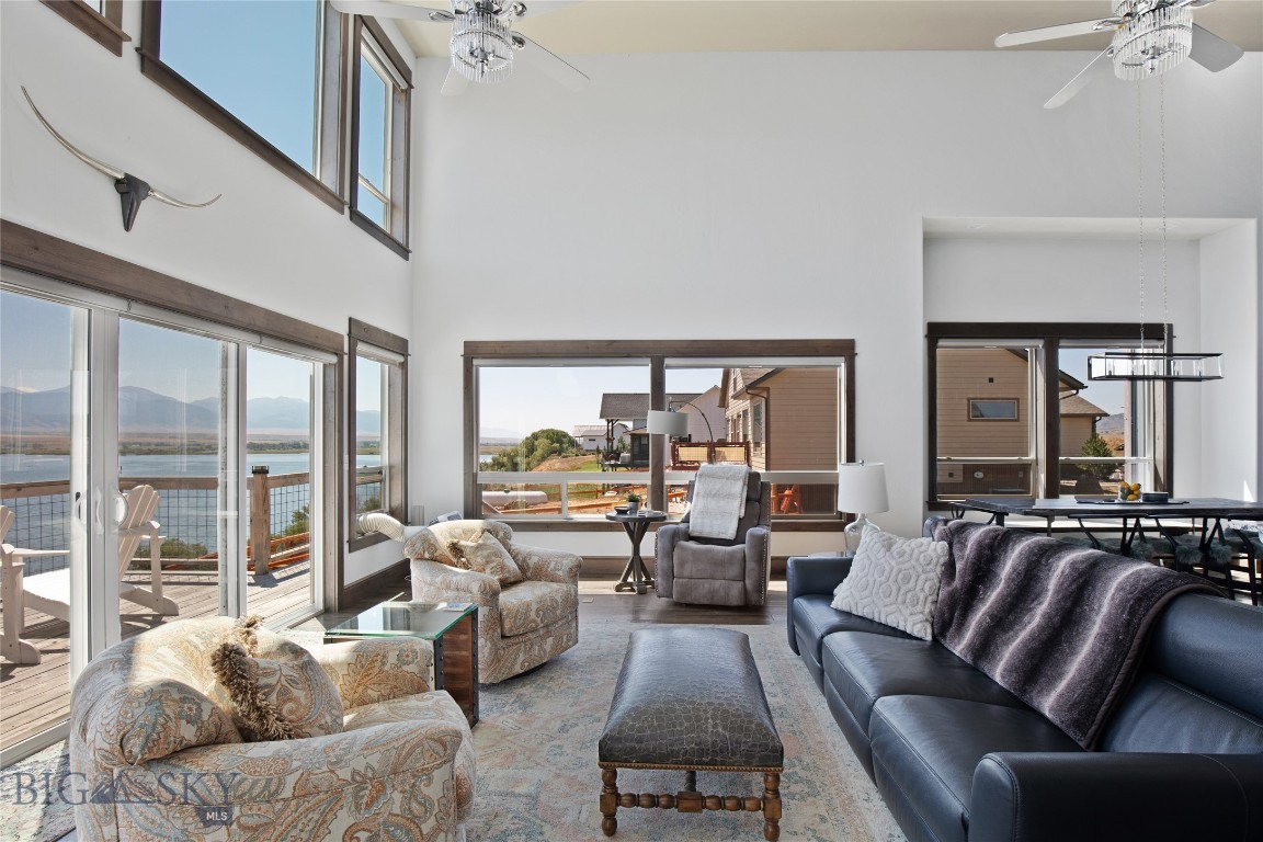 Lake View - Residential