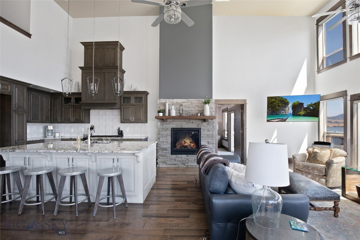 Lake View - Residential