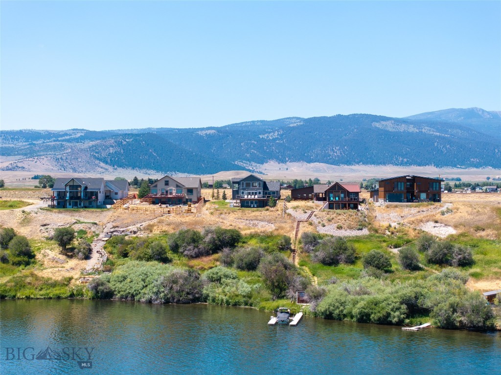 Lake View - Residential