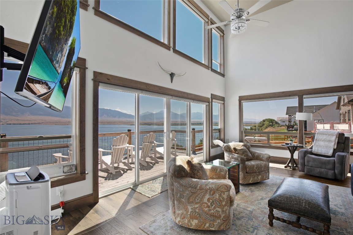 Lake View - Residential