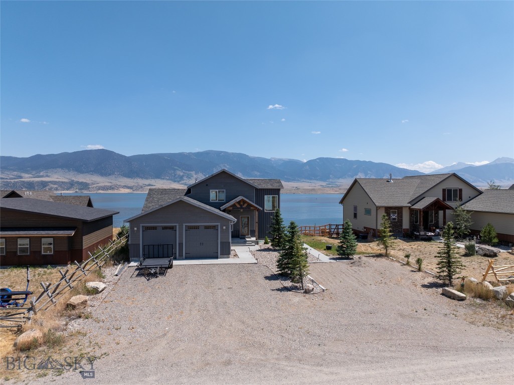 Lake View - Residential
