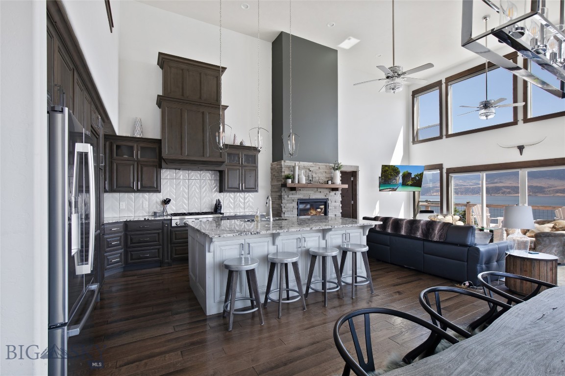 Lake View - Residential