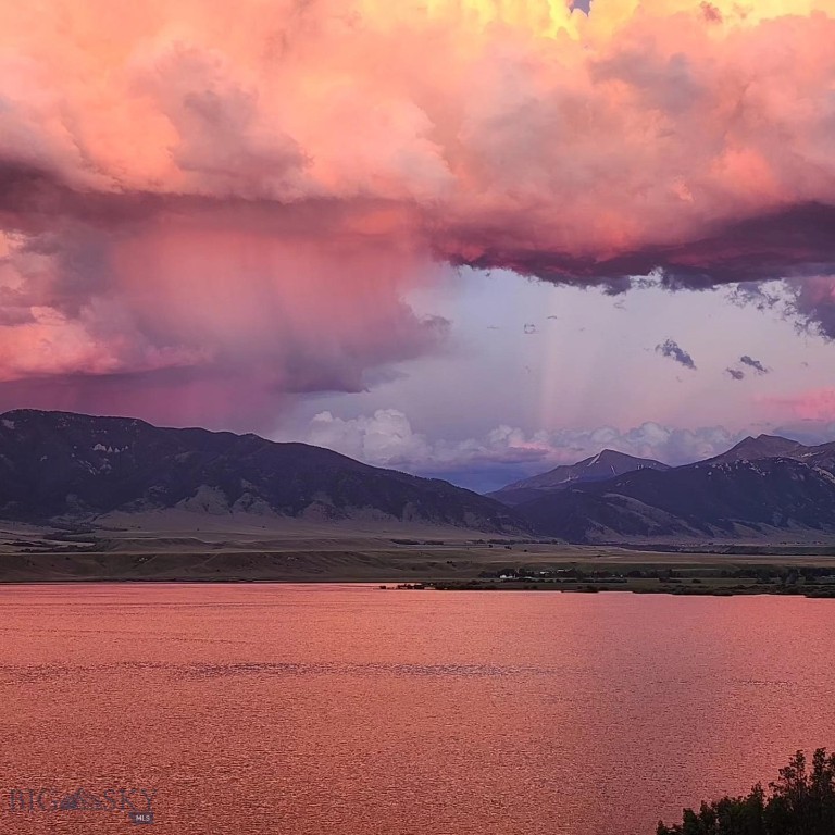 Lake View - Residential