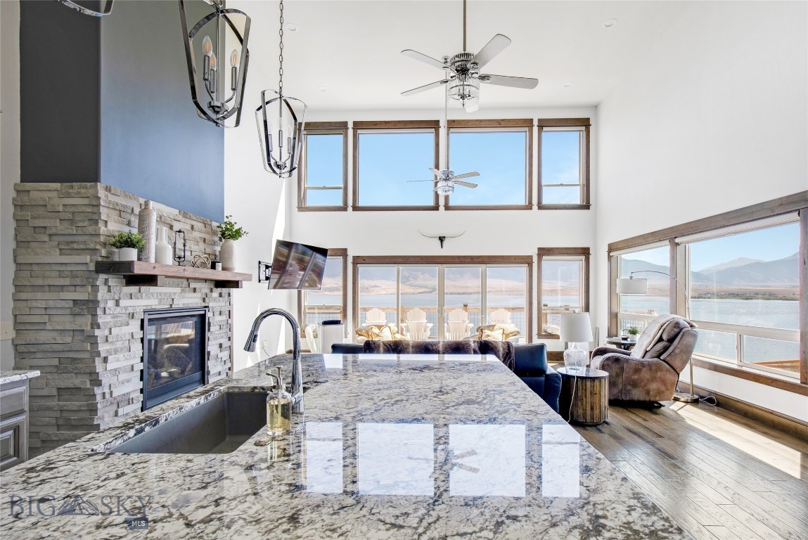 Lake View - Residential