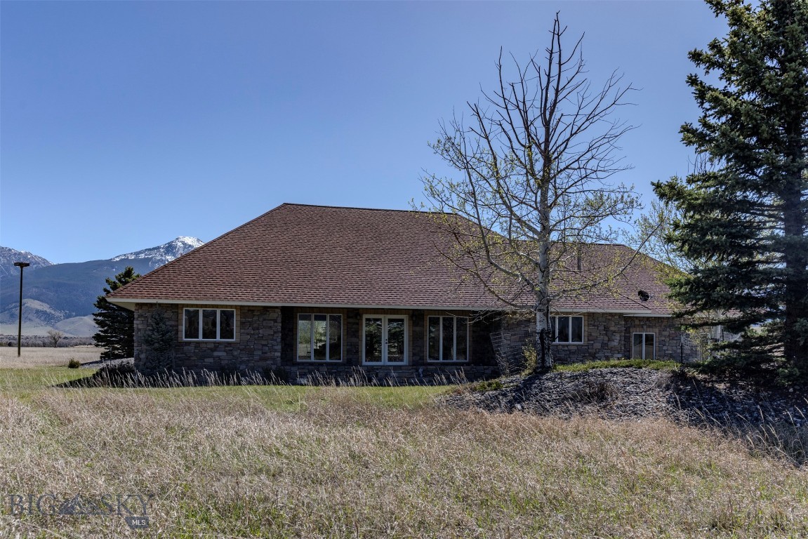 Blue Ribbon Manors - Residential