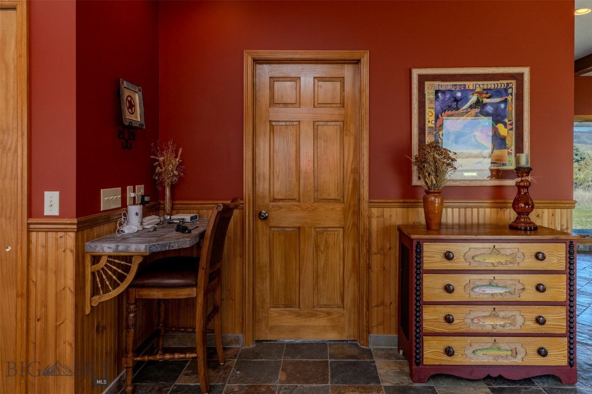 Blue Ribbon Manors - Residential