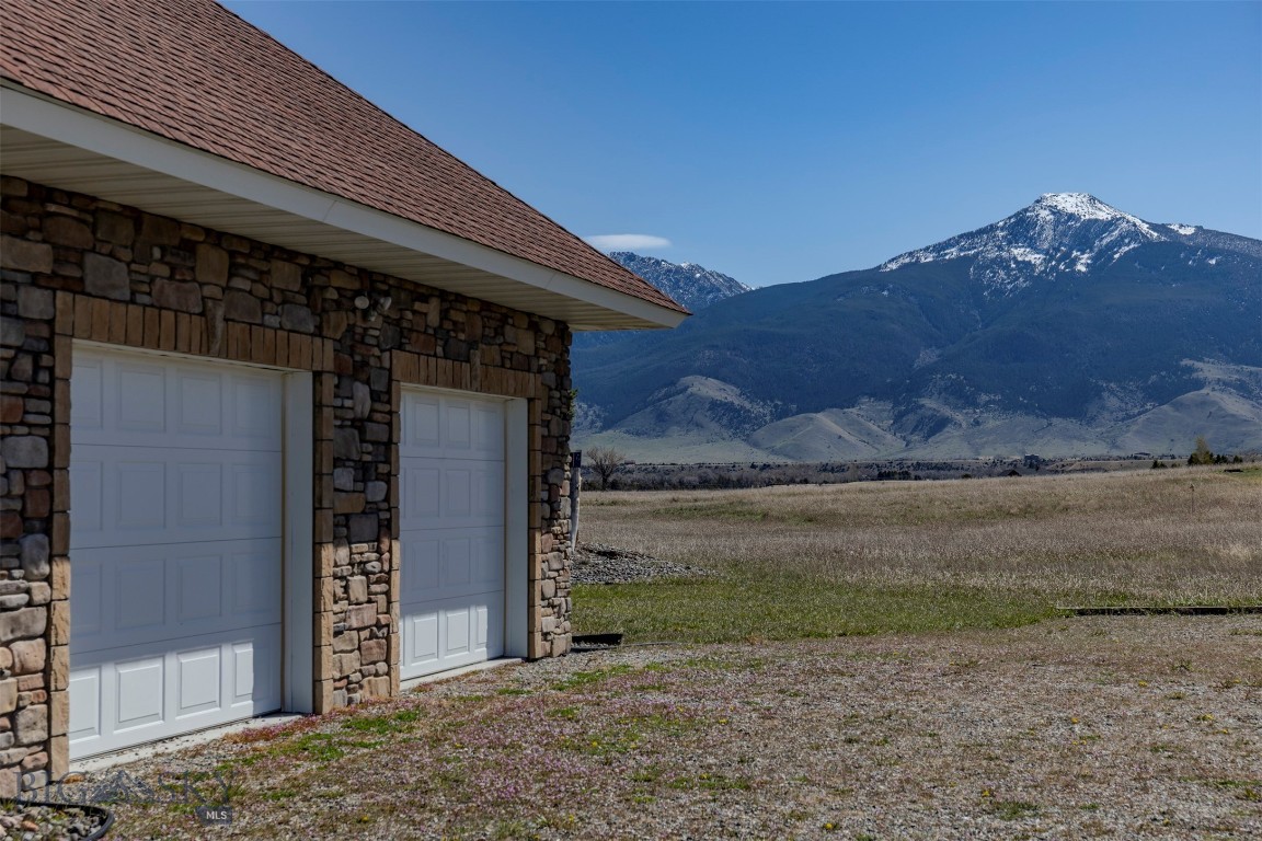 Blue Ribbon Manors - Residential