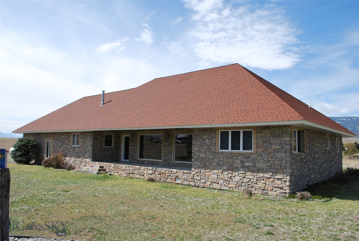 Blue Ribbon Manors - Residential