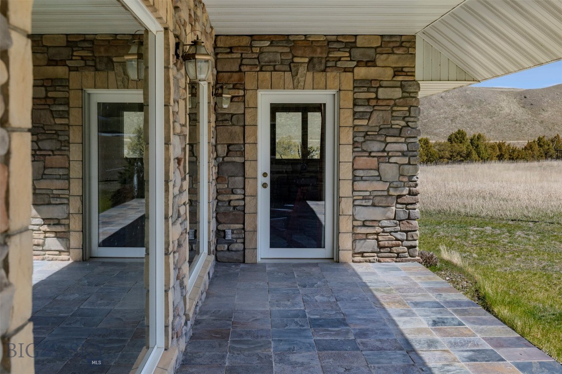 Blue Ribbon Manors - Residential