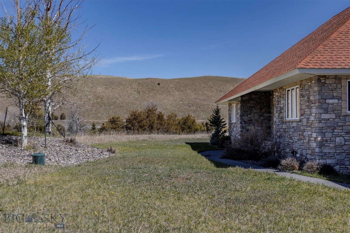 Blue Ribbon Manors - Residential