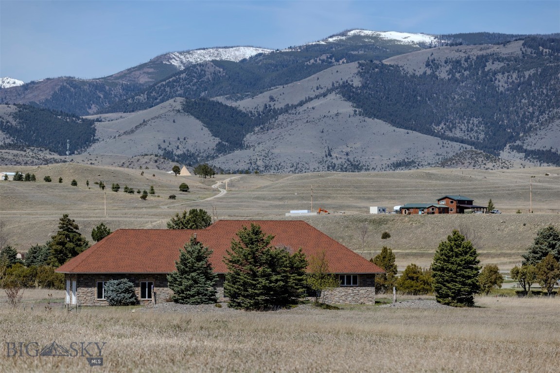 Blue Ribbon Manors - Residential